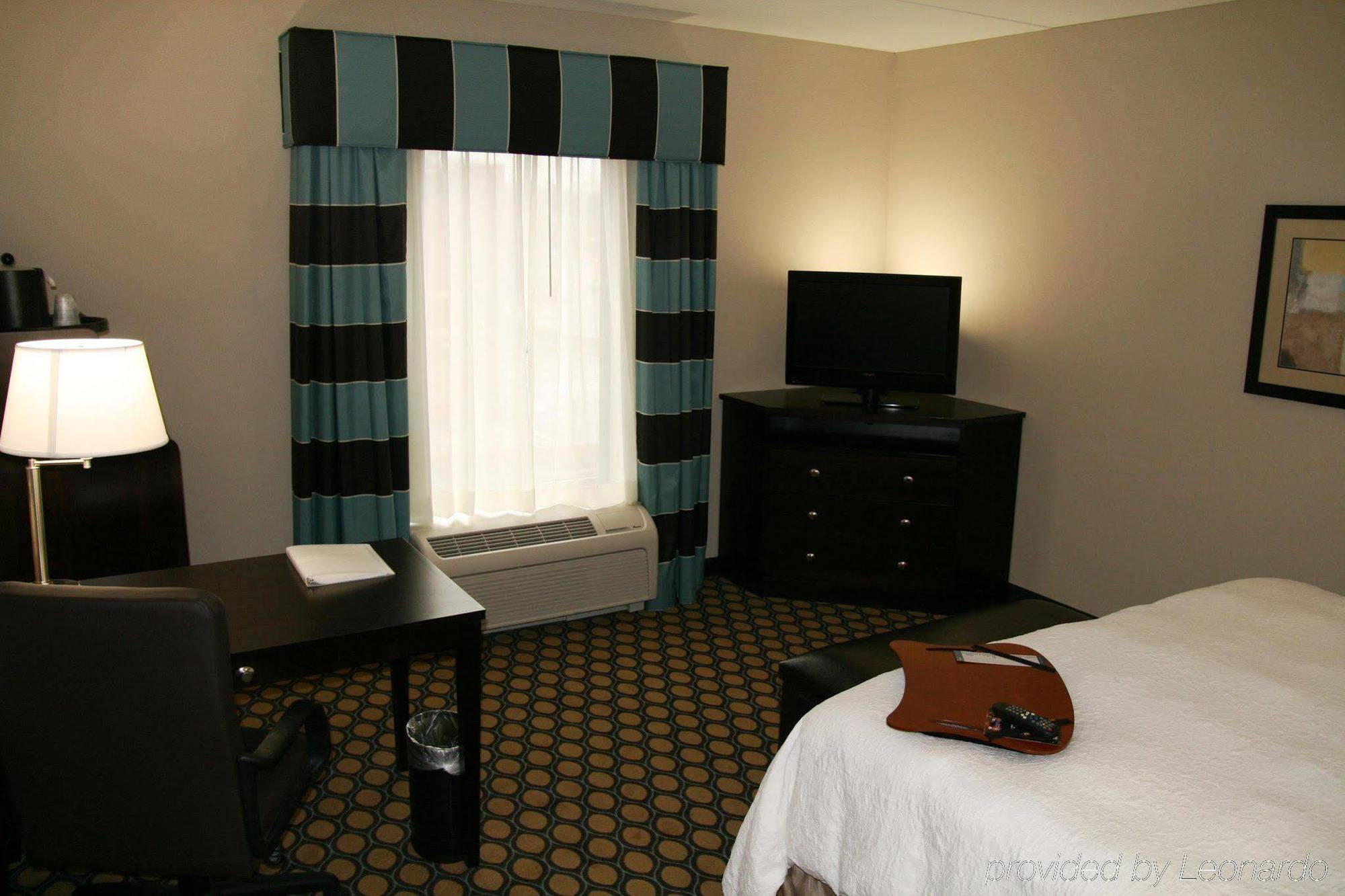 Hampton Inn North Brunswick Nj Kültér fotó
