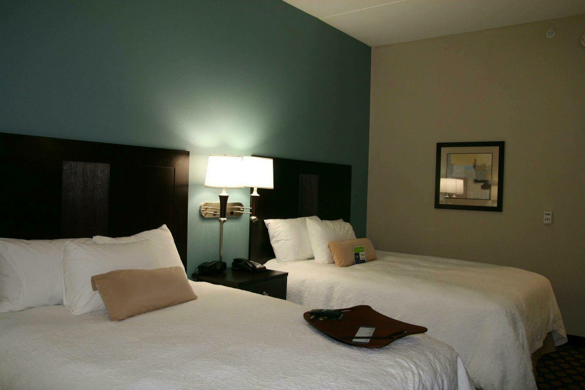 Hampton Inn North Brunswick Nj Kültér fotó