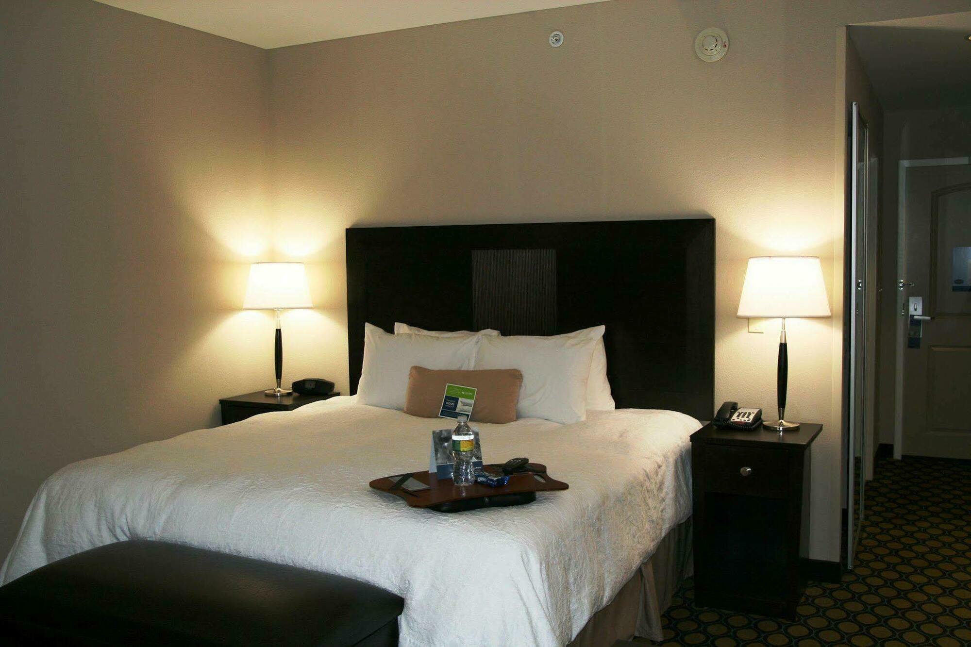 Hampton Inn North Brunswick Nj Kültér fotó